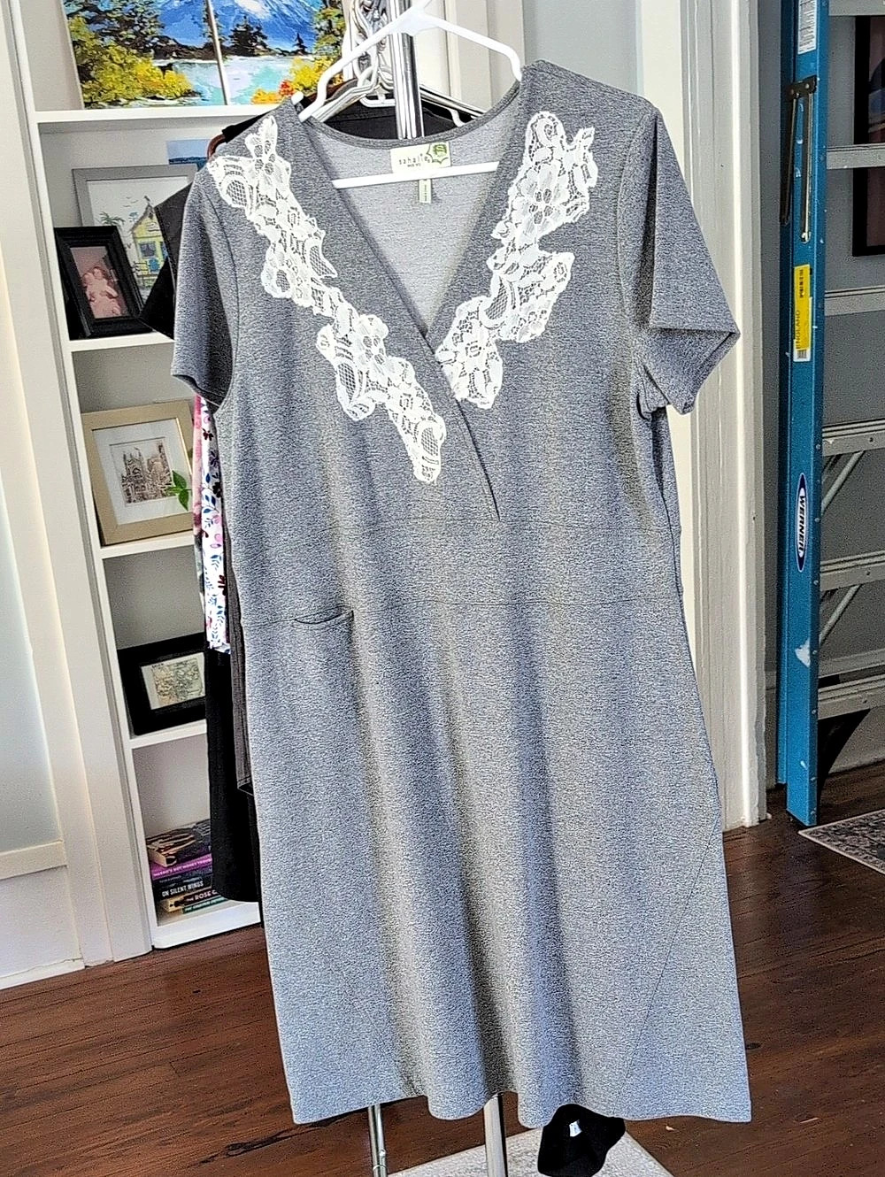 Sahalie Gray Lace Trim Dress Size XL Like New